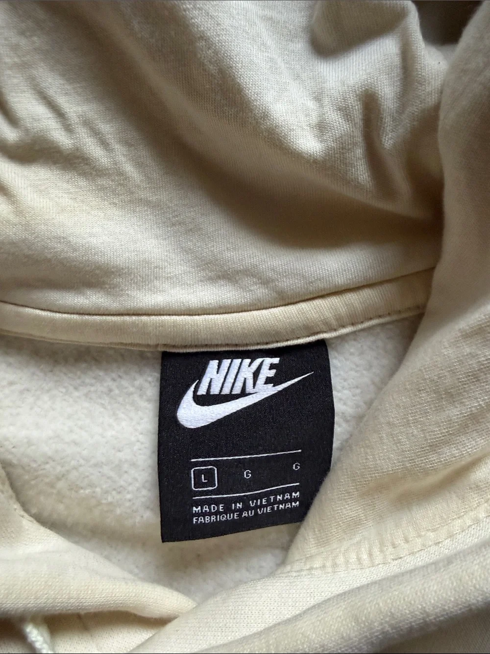 Nike Off-White/Cream Pullover Hoodie with Subtle Swoosh